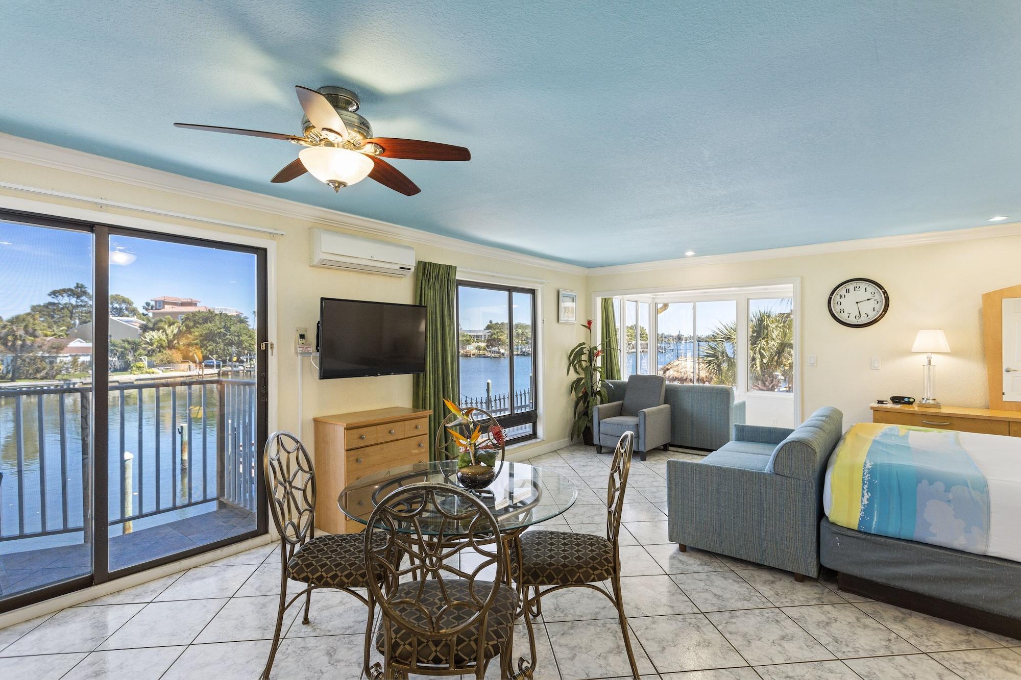 Bayview Plaza Waterfront Resort St. Pete Beach Exterior foto
